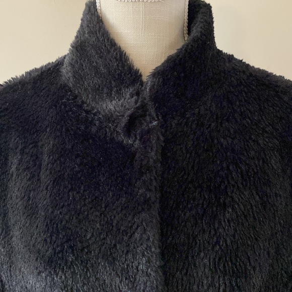 Madden Girl women’s soft faux fur black coat animal print lining snap closure - Picture 5 of 17